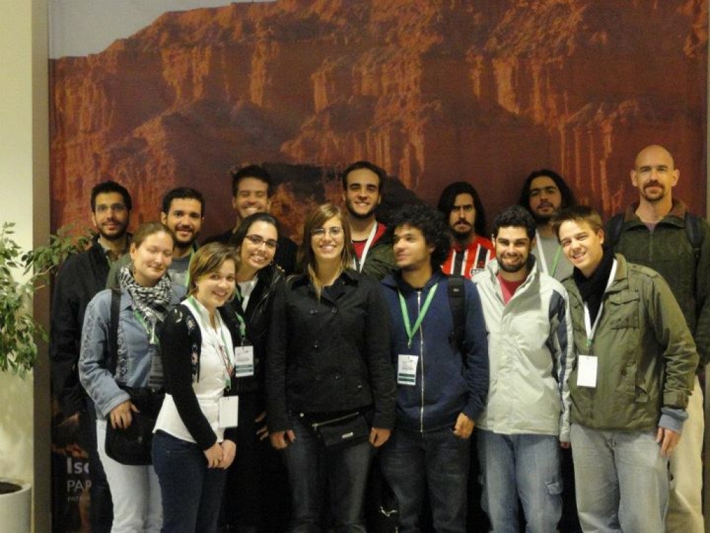 A equipe e ex-membros do PaleoLab no IV CLPV em San Juan, Argentina (2011)
