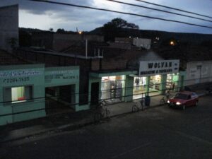 Campo Maio/2009 - Amanhecer em Gurinhatu00e3